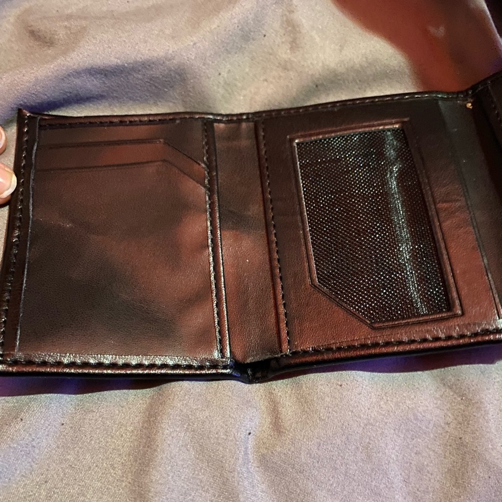 Wallet - Picture 2 of 4
